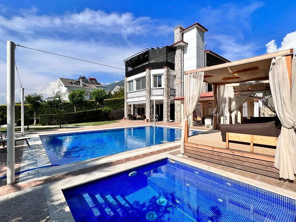 Gulistan Villa - 7 Bedroom Villa In Ovacik Fethiye